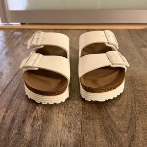 Papillio by Birkenstock - Arizona Platform sandals. Size 7